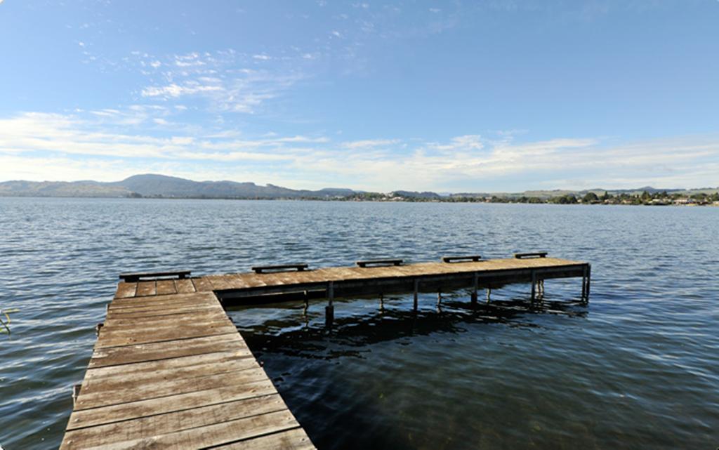 Black Swan Lakeside Boutique Hotel Rotorua Luaran gambar