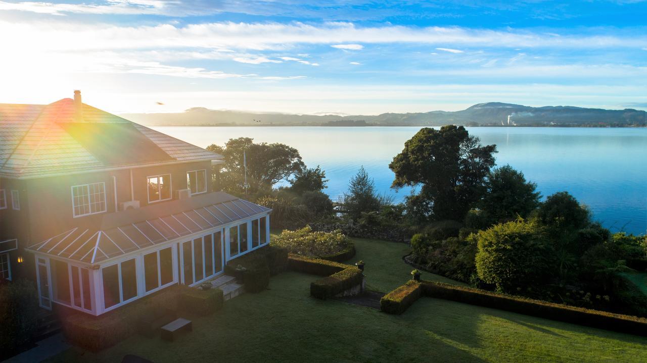 Black Swan Lakeside Boutique Hotel Rotorua Luaran gambar